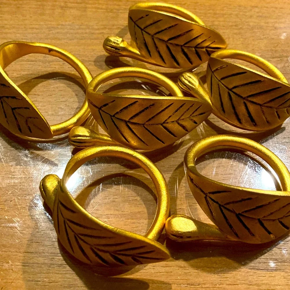 Golden Leaf Napkin Rings - 6 pcs - Picture 2 of 6